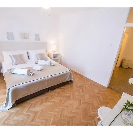Residenza *