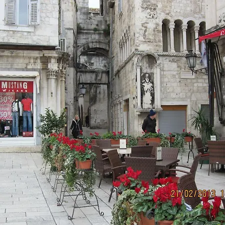 Residenza Apartments